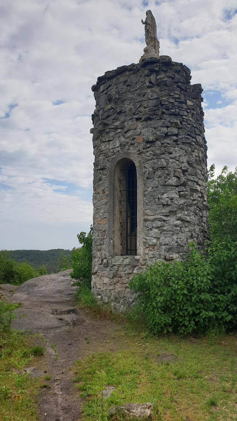 Tour de la Vierge's window