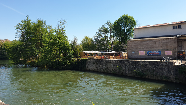 Looking across the Loing at La Terrasse du Moulin
