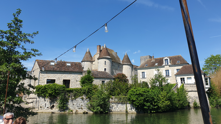 Looking at Chateau Nemours from La Terrasse du Moulin